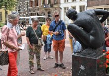 Bij de Wachtende moeder